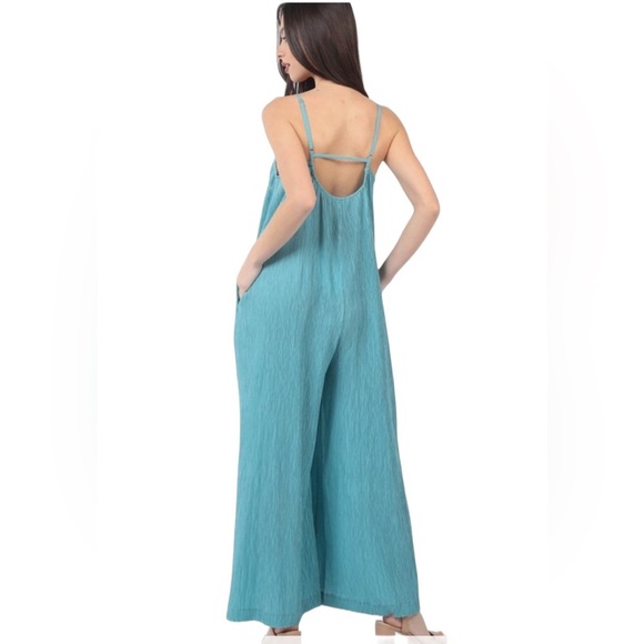 Sleeveless Pleated Wide Leg Jumpsuit w/ Pockets, never worn NWOT - Picture 4 of 7